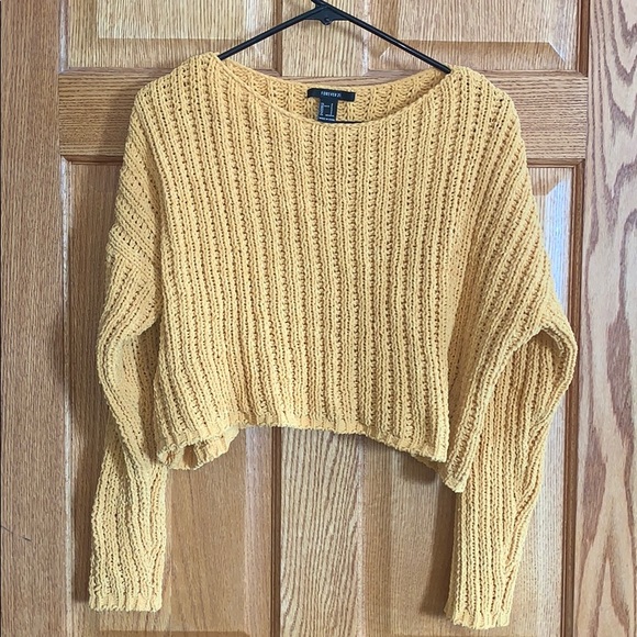Forever 21 Sweaters - Cropped Forever 21 sweater